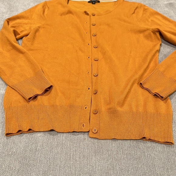 NWOT- a.Jesdani cardigan. Size M - Picture 9 of 10